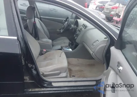 2010 Nissan Altima 2.5 z USA, uszkodzony, nr VIN 1N4AL2AP2AC185337